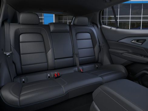 New 2025 Chevrolet Equinox EV LT image 17