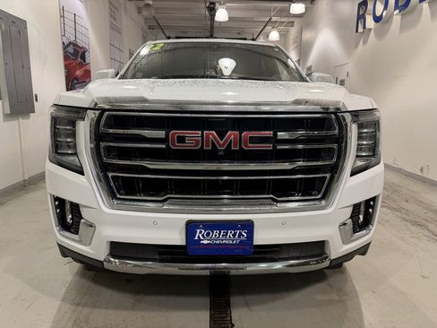 Used 2022 GMC Yukon SLT w/ SLT Luxury Package image 8