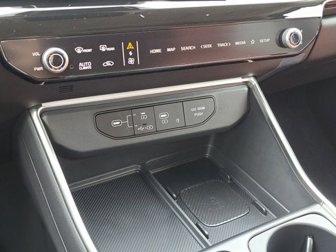 New 2026 Kia Carnival SX Prestige image 18