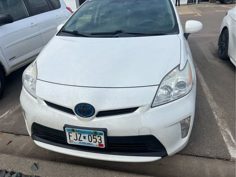 Used 2012 Toyota Prius Two image 2