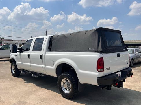 Used 2004 Ford F350 Lariat AWD/4WD image 4
