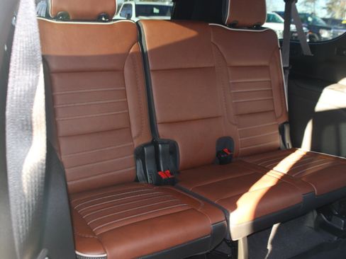 Used 2023 GMC Yukon XL Denali Ultimate image 43