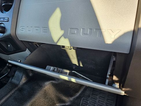 Used 2012 Ford F450 XL w/ High Capacity Trailer Tow Pkg image 13