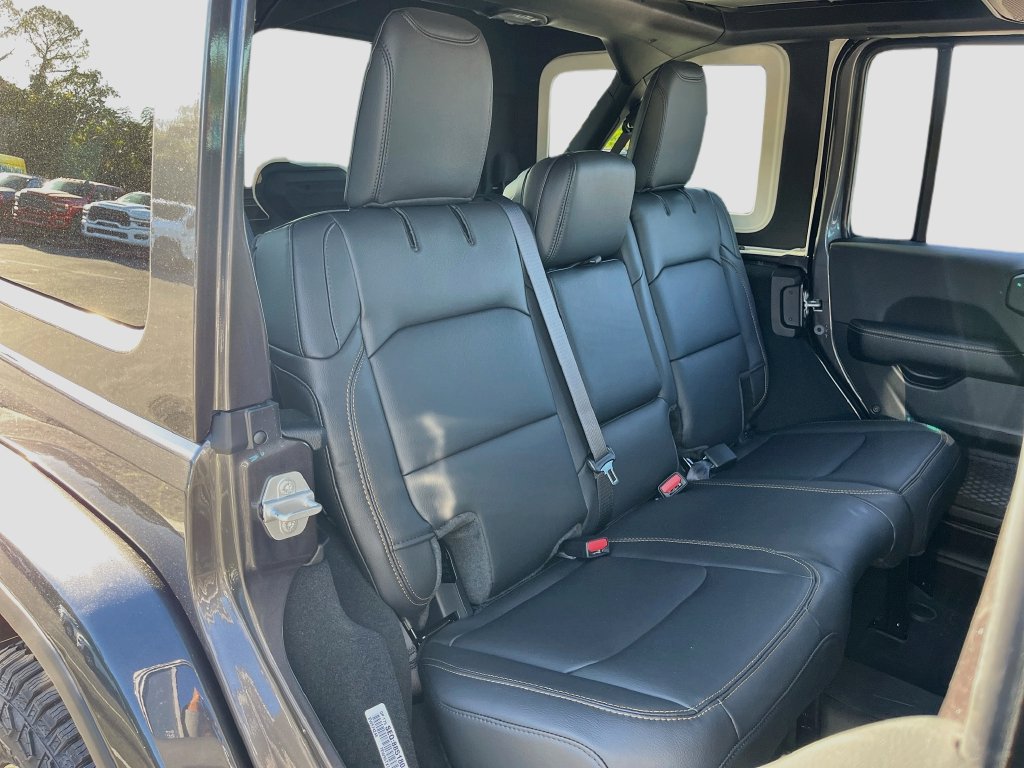 New 2027 Jeep Wrangler Unlimited Sahara AWD/4WD image 27