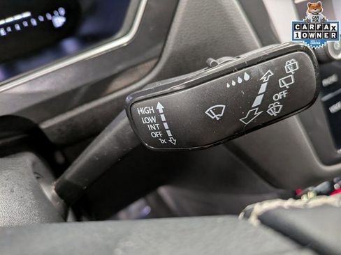 Used 2023 Volkswagen Tiguan SE image 19