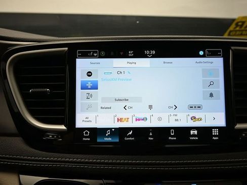 Used 2024 Chrysler Pacifica Limited FWD image 24