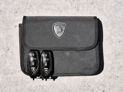 Used 2024 Lamborghini Revuelto AWD/4WD image 74