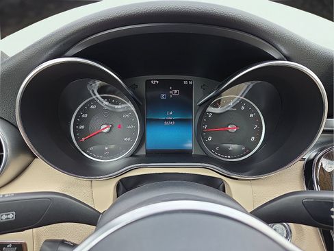 Used 2019 Mercedes-Benz C 300 4MATIC Sedan image 23