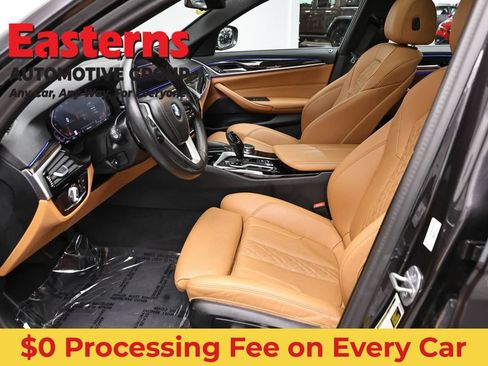 Used 2023 BMW 530i w/ Convenience Package RWD image 14