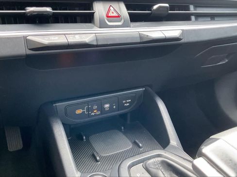 Used 2025 Kia K4 EX FWD image 32