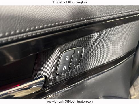 Used 2022 Lincoln Nautilus Reserve image 54