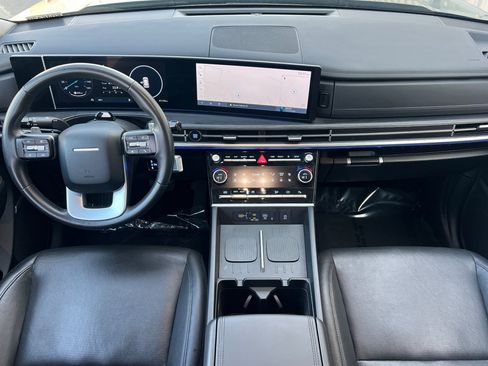 Used 2024 Hyundai Santa Fe Limited image 14