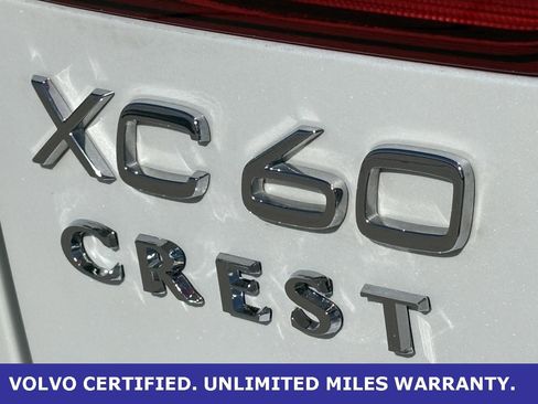 Certified 2025 Volvo XC60 B5 Plus image 10