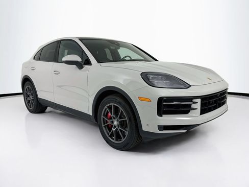 Certified 2024 Porsche Cayenne S AWD/4WD image 9