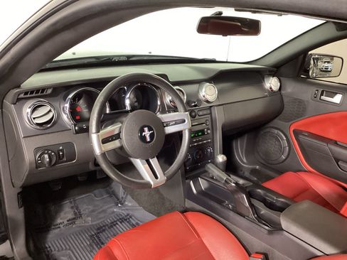 Used 2006 Ford Mustang GT RWD image 15