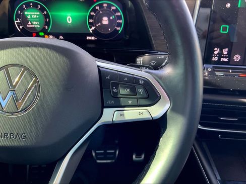 Used 2024 Volkswagen Atlas SEL Premium R-Line image 24