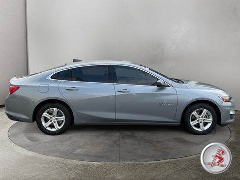 Used 2023 Chevrolet Malibu LS w/ Driver Confidence Package FWD image 8