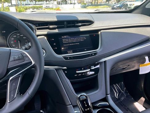 New 2026 Cadillac XT5 Premium Luxury w/ LPO, ONYX Package AWD/4WD image 8