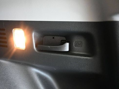 Used 2018 Honda CR-V EX image 44