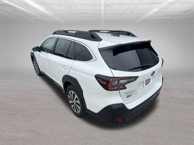 Used 2024 Subaru Outback Premium AWD/4WD image 7
