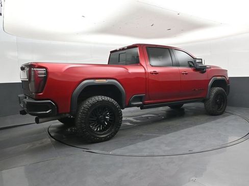 Used 2025 GMC Sierra 2500 AT4X AWD/4WD image 4