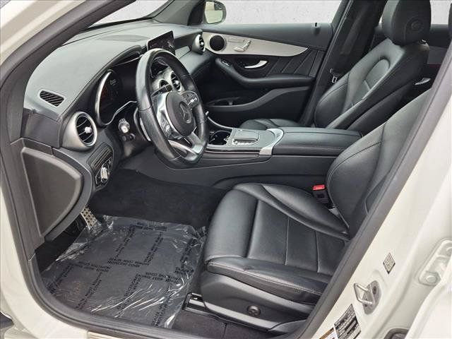 Used 2022 Mercedes-Benz GLC 300 4MATIC Coupe image 16