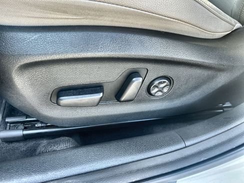 Used 2019 Hyundai Sonata Limited image 16