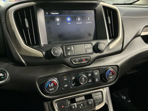 Used 2023 GMC Terrain Denali AWD/4WD image 19