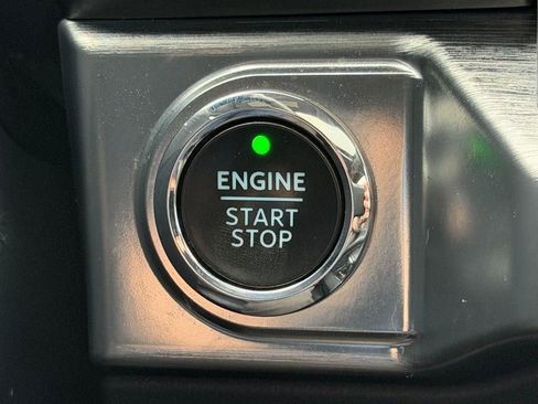 Used 2022 Ford F150 Lariat w/ Equipment Group 502A High image 25