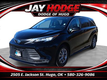 Used 2023 Toyota Sienna LE