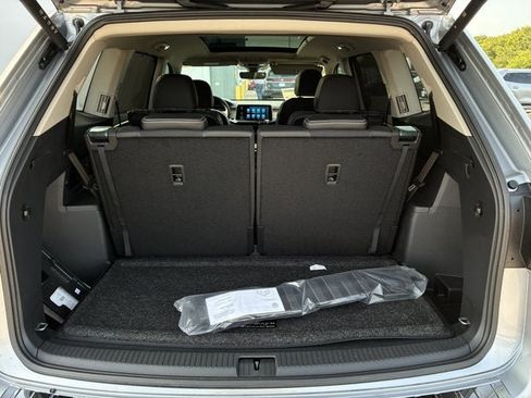 New 2026 Volkswagen Atlas SE FWD image 22
