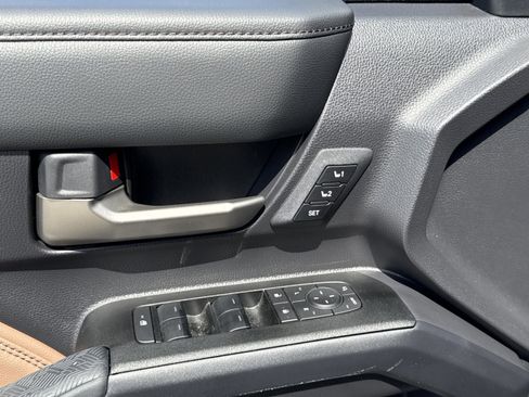 Used 2025 Toyota 4Runner TRD Sport Premium AWD/4WD image 25