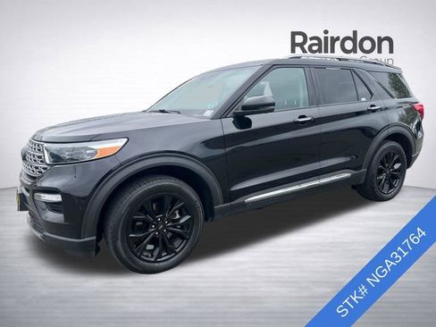 Used 2022 Ford Explorer Limited w/ Equipment Group 301A AWD/4WD image 3