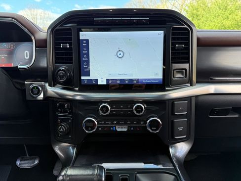 Used 2021 Ford F150 Lariat w/ Equipment Group 502A High AWD/4WD image 22