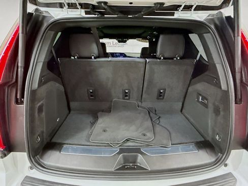 Used 2022 Cadillac Escalade Premium Luxury AWD/4WD image 28