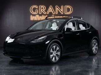Used 2024 Tesla Model Y Long Range AWD/4WD video 1
