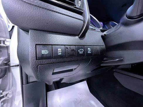 Used 2022 Toyota Camry LE w/ Carpet Mat Package (TMS) AWD/4WD image 16