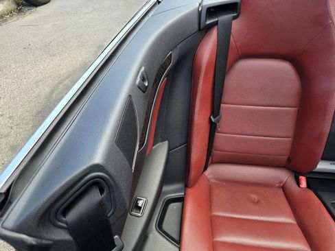 Used 2012 Mercedes-Benz E 350 Cabriolet image 31
