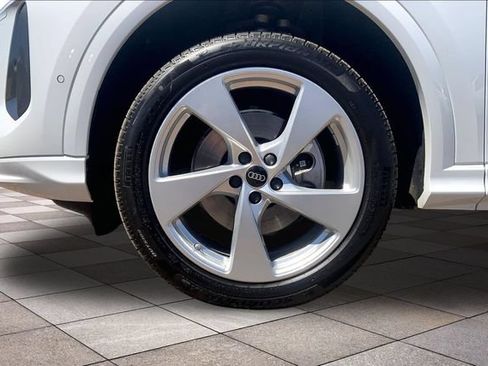 Used 2025 Audi Q5 Premium AWD/4WD image 9