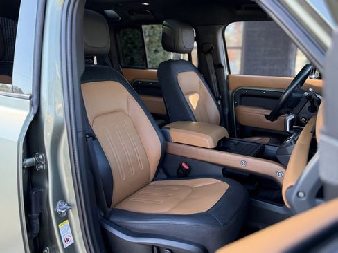 Used 2020 Land Rover Defender 110 X image 34