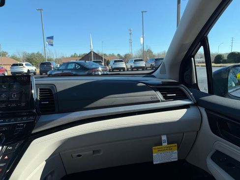 New 2026 Honda Odyssey Touring image 31
