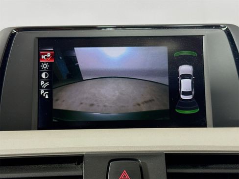 Used 2017 BMW 320i Sedan image 13