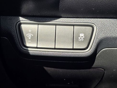 Used 2022 Kia Forte LXS FWD image 12