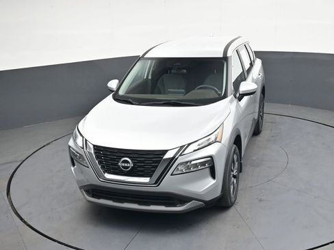 Used 2023 Nissan Rogue SV FWD image 36