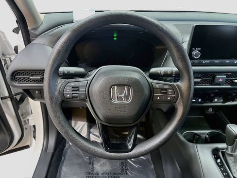 Used 2025 Honda HR-V LX image 11