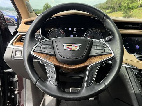 Used 2020 Cadillac XT5 Sportv w/ Platinum Package AWD/4WD image 14