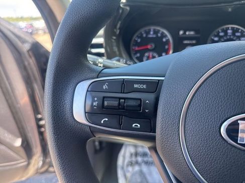 Used 2021 Kia K5 LXS FWD image 17