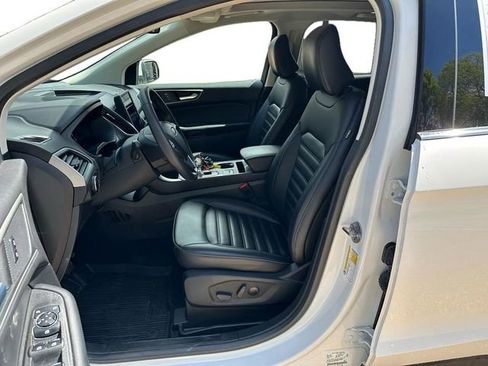 Used 2023 Ford Edge SEL w/ Convenience Package image 10