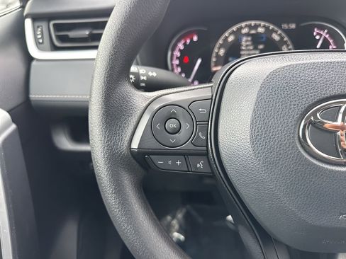 Used 2025 Toyota RAV4 LE image 13