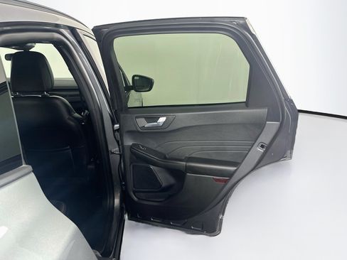 Used 2025 Ford Escape ST-Line FWD image 31